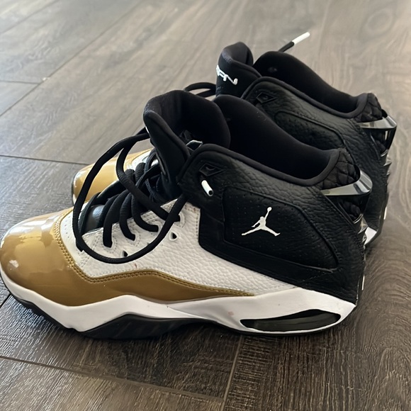 Air Jordan B'Loyal "White/Black/Gold" - Picture 3 of 3
